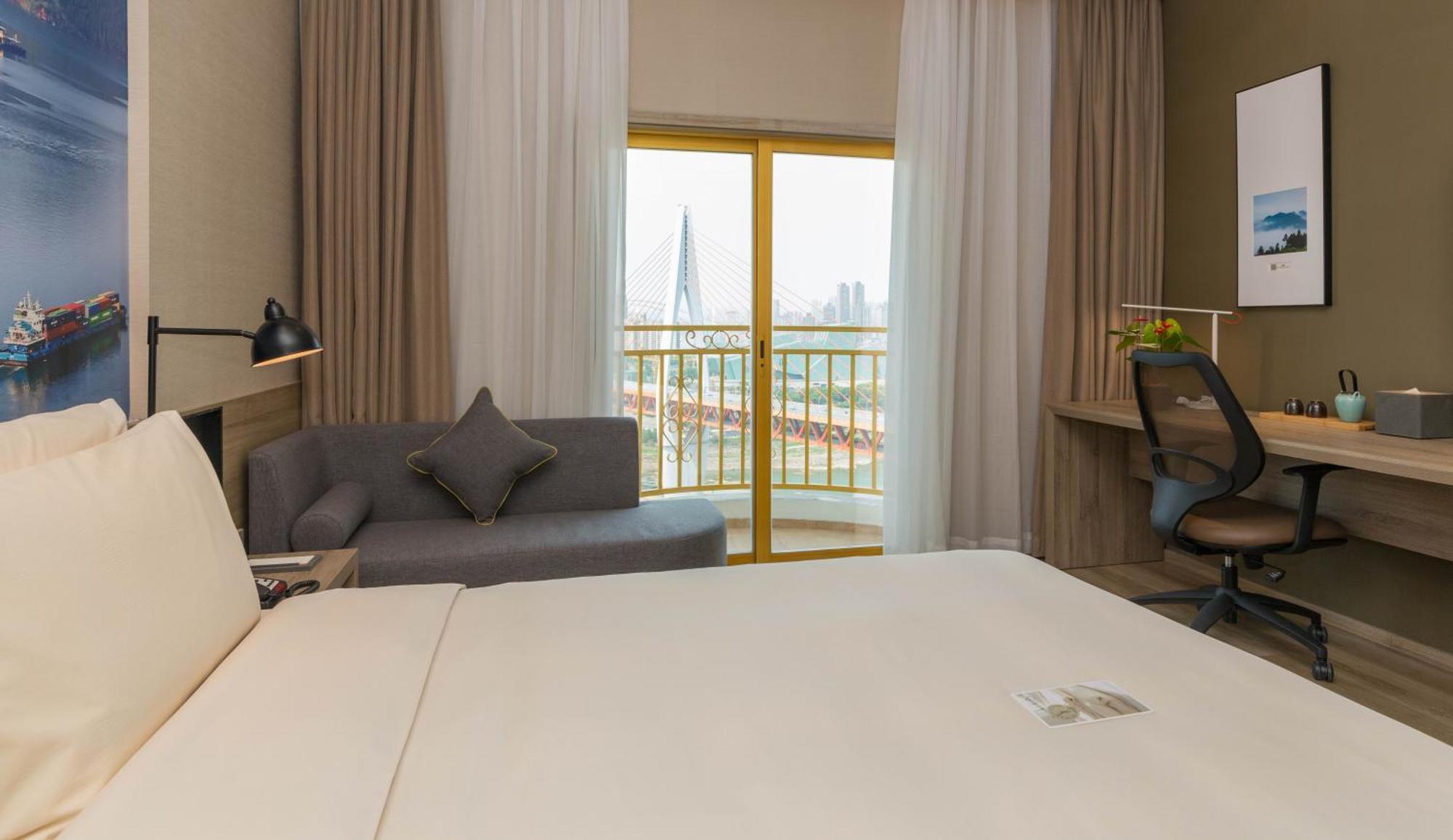Atour Hotel Chongqing Hongyadong Riverview Экстерьер фото